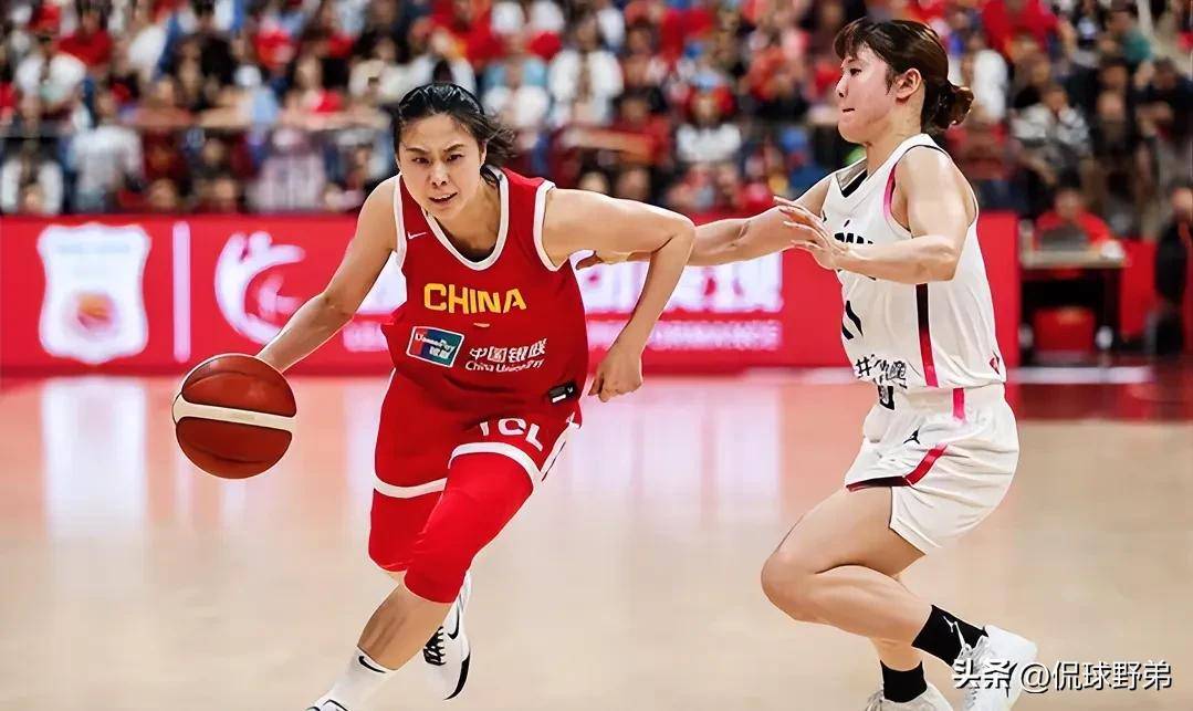 九游体育-王思雨22年女篮世预赛个人集锦，对阵美国砍17分6助攻(法国女篮对阵美国女篮战绩)